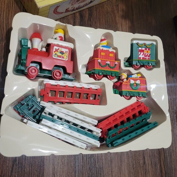 Vintage Tony USA Inc. Electronic Musical Train Set Plays 3 Melodies & Lights - Picture 8 of 9